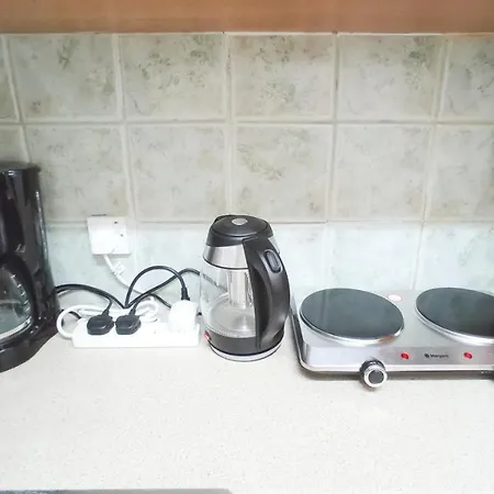 1a & Business In The Center! Apartment